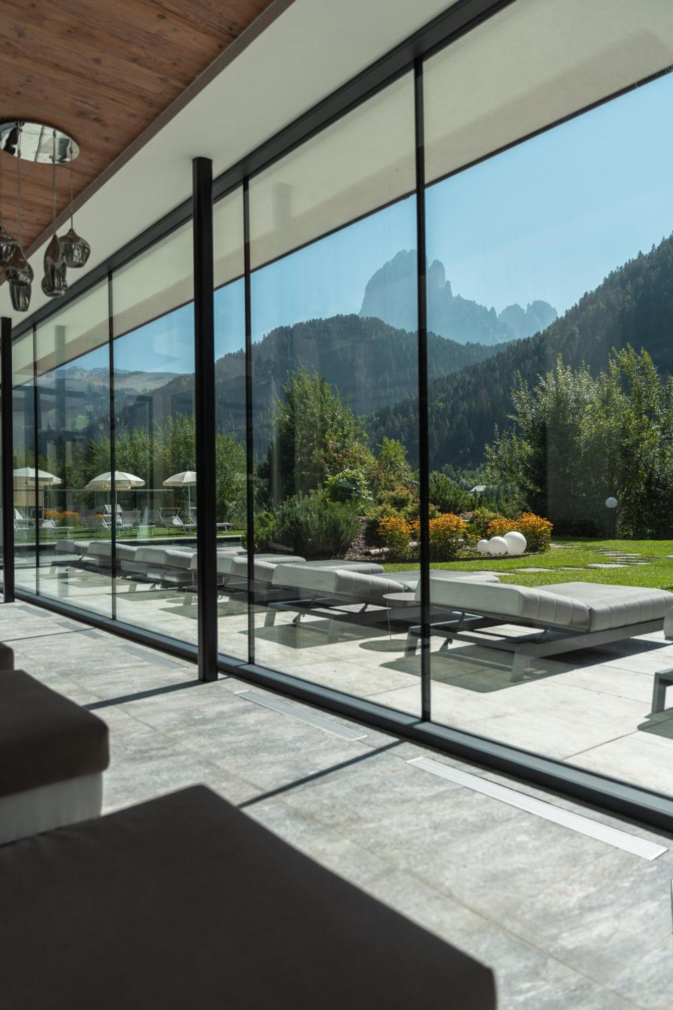 Diamant Spa Resort Santa Cristina Val Gardena Экстерьер фото